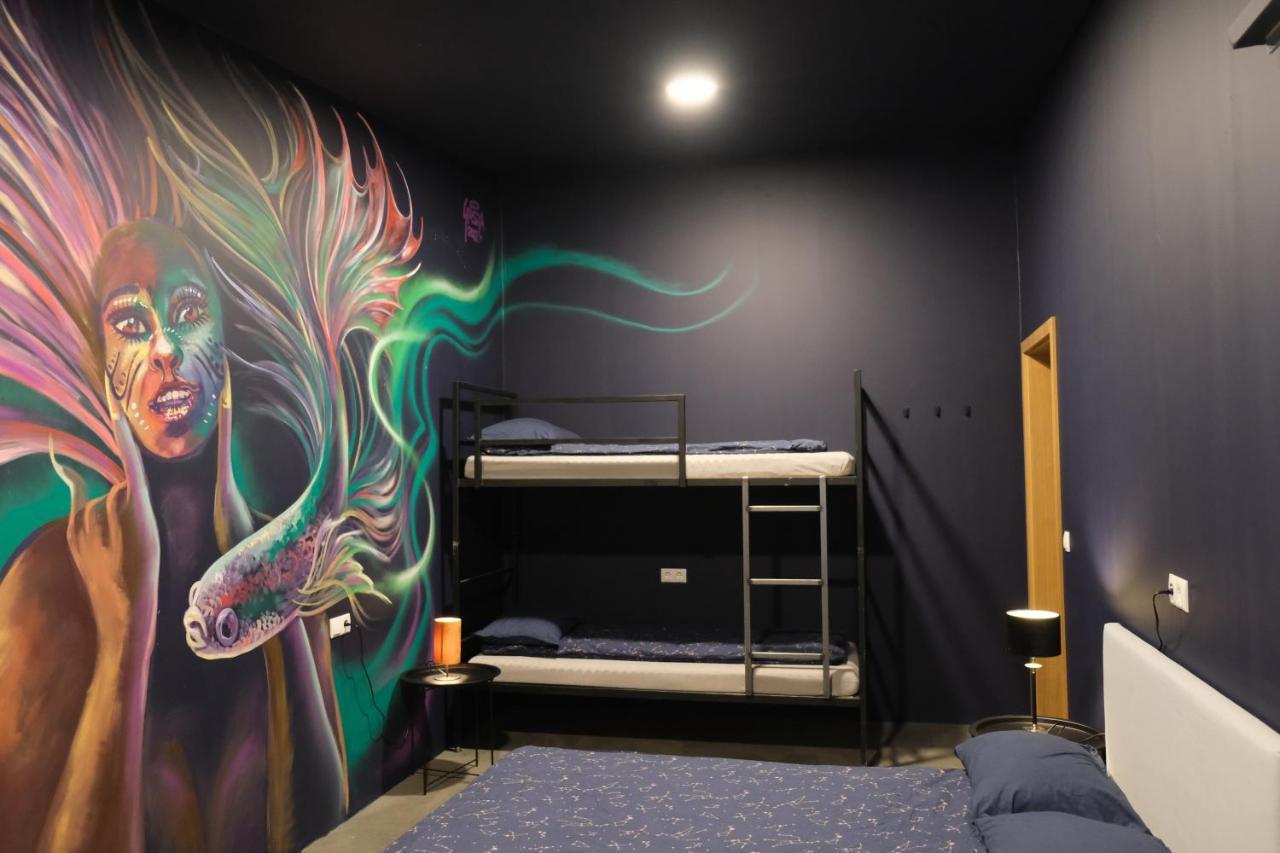 The Freezer Hostel & Culture Center 헬리산두르 외부 사진