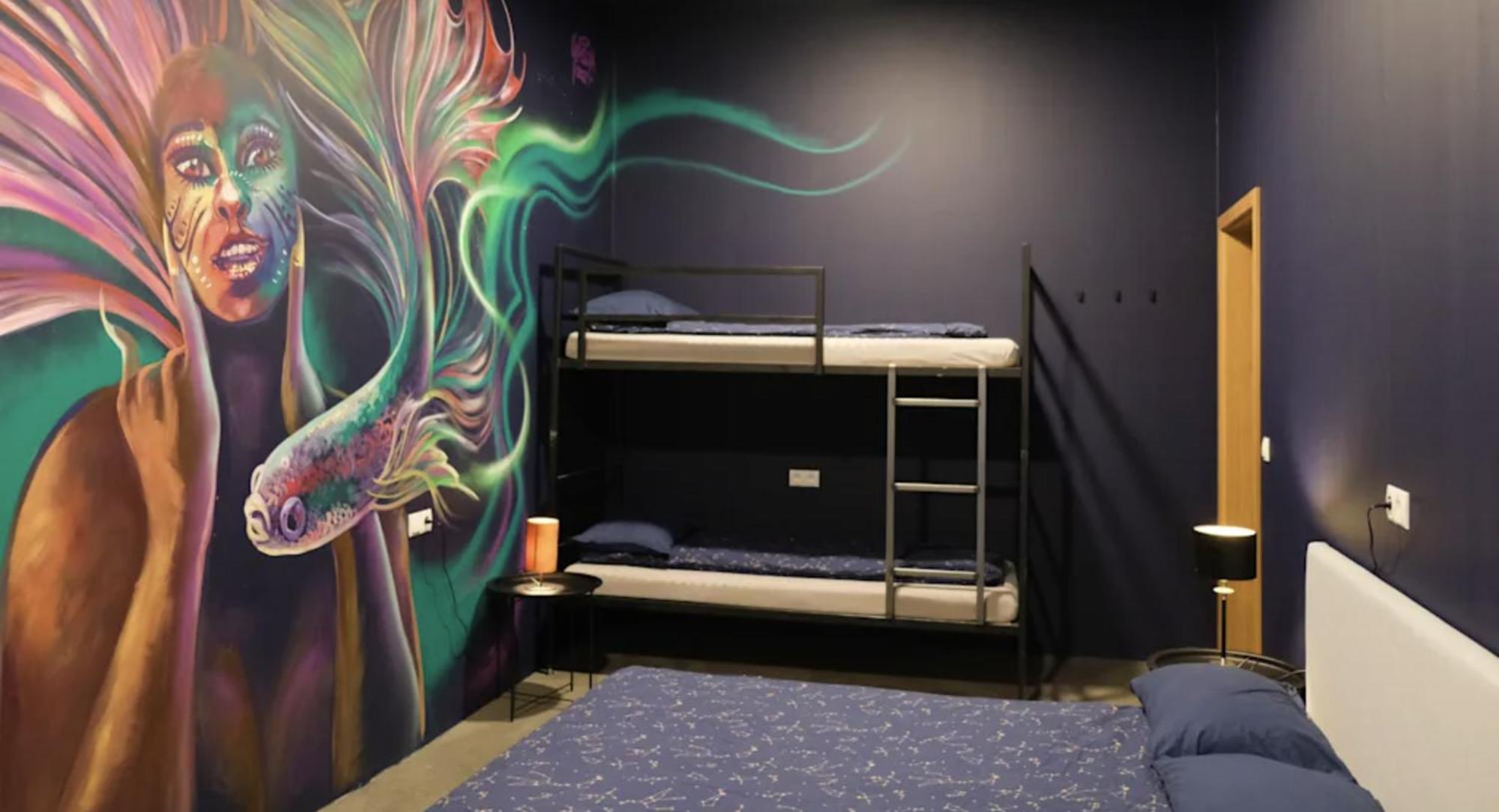 The Freezer Hostel & Culture Center 헬리산두르 외부 사진